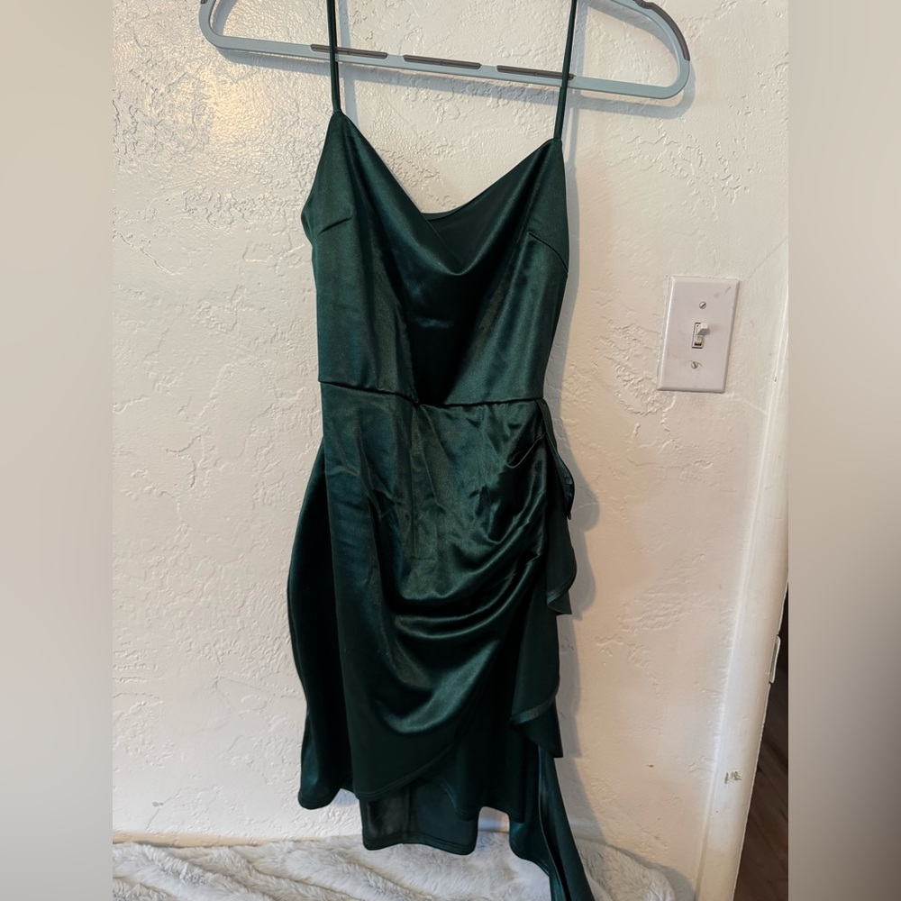 Windsor back tie mini dress